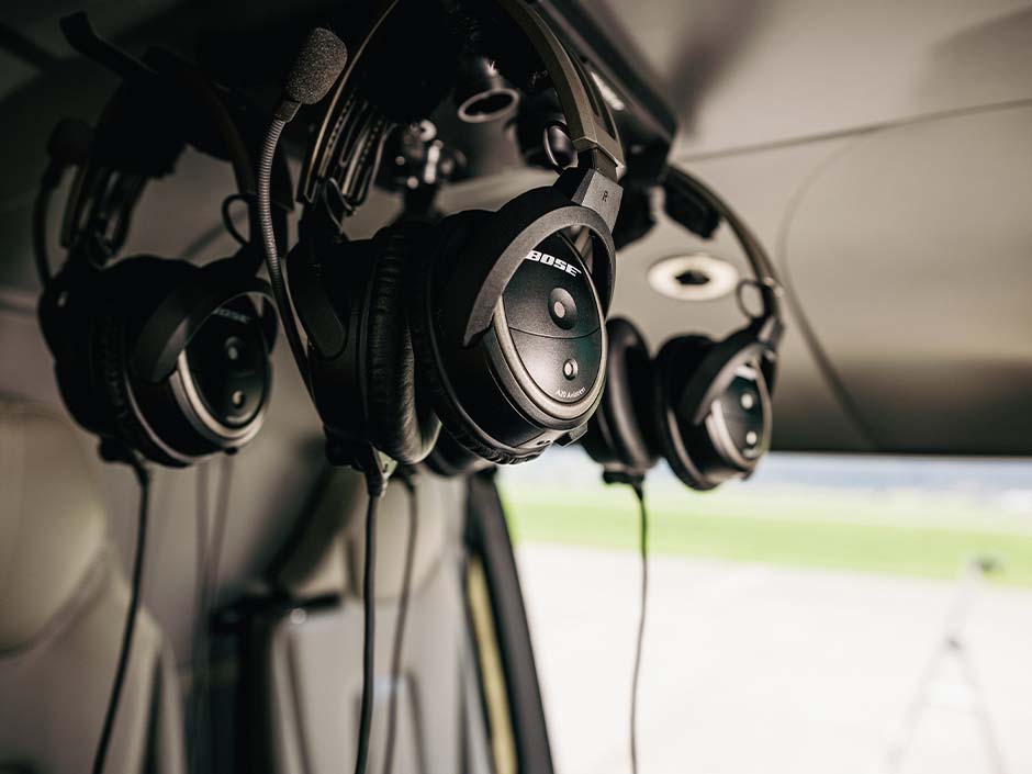 VVV sennair helicopter headphones